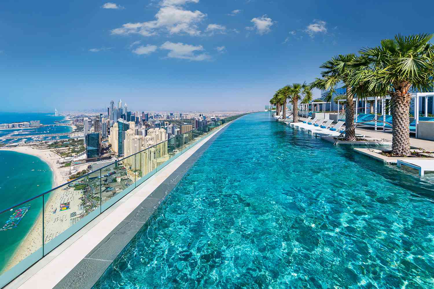 swimming pool companies in Dubai